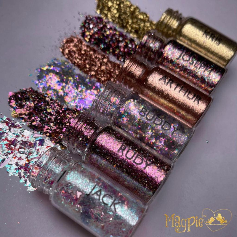 magpie festive flakes collection