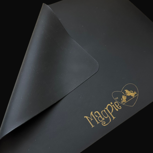 magpie siliconen mat black